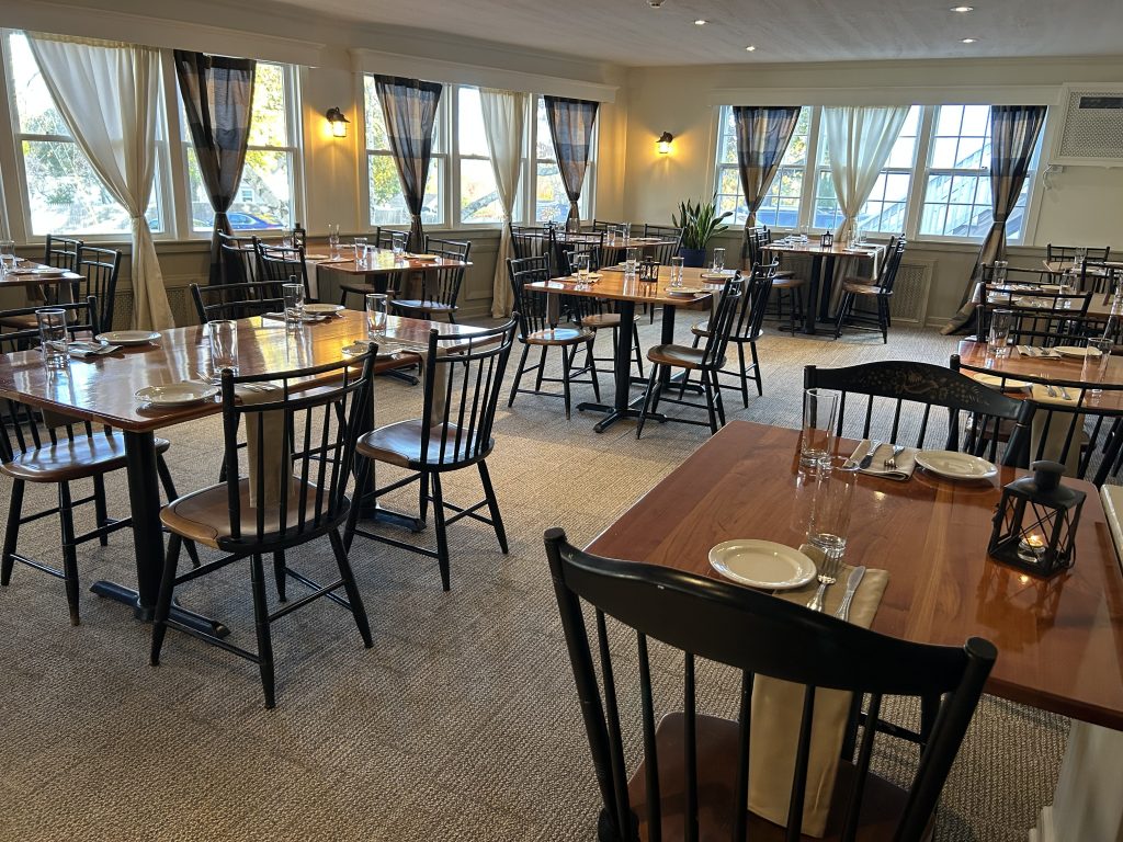 About Inn on Main Wolfeboro New Hampshire